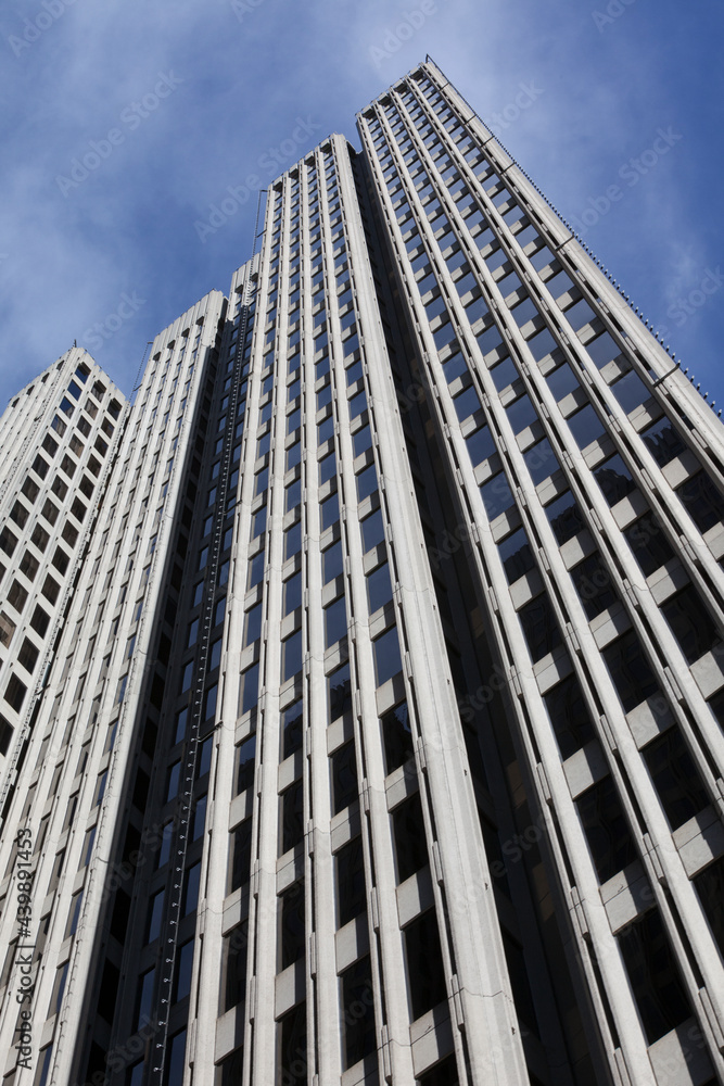 Obraz premium Office towers looking up