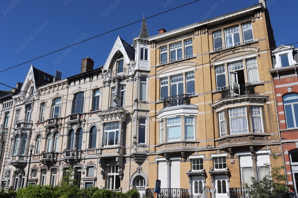 Schöne Altbaufassaden im Brüsseler Stadtteil Ixelles, Belgien Schöne Altbaufassaden im Brüsseler Stadtteil Ixelles, Belgien