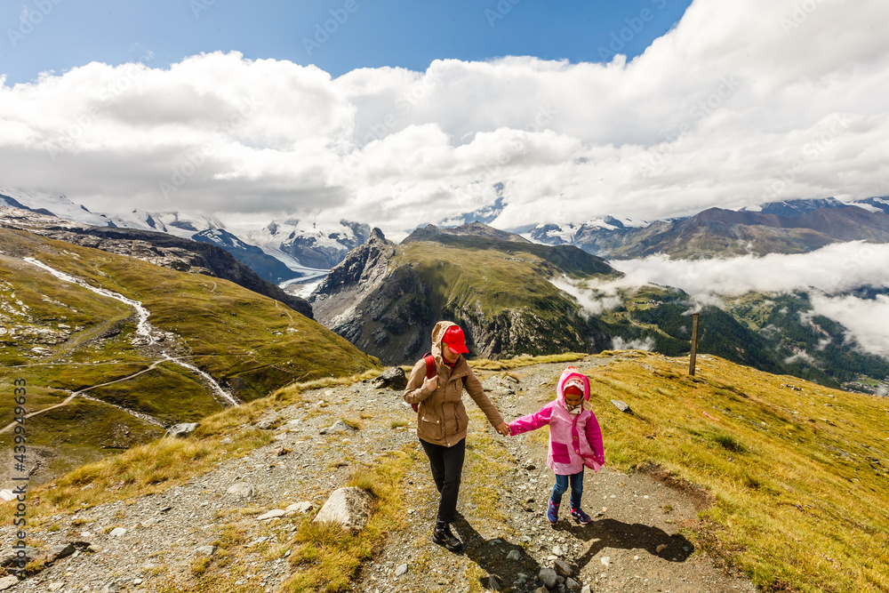 tourist girls mother and daughter and mountain views