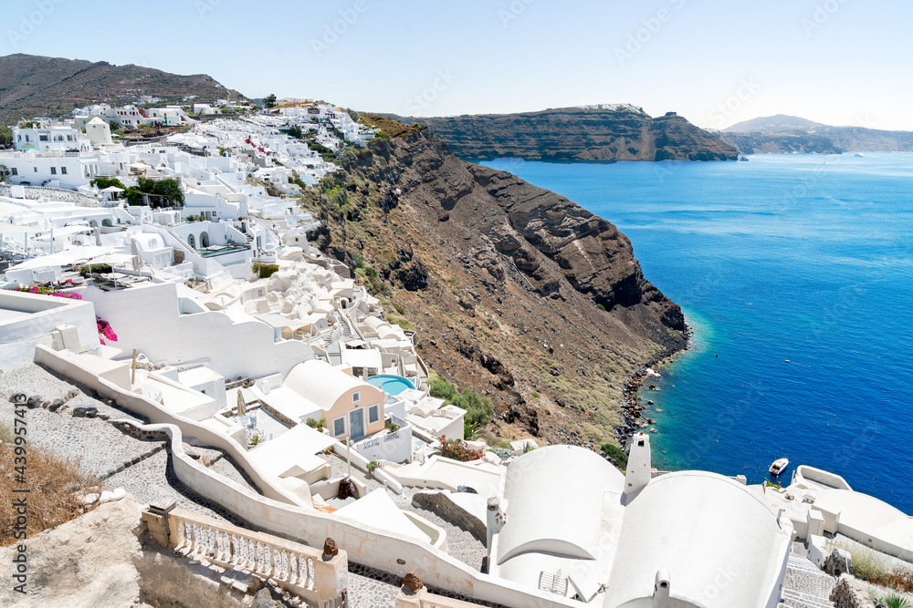 Fototapeta premium Oia, small village in Santorini, cyclades, Aegean Sea, islands of Greece, a well known travel destination