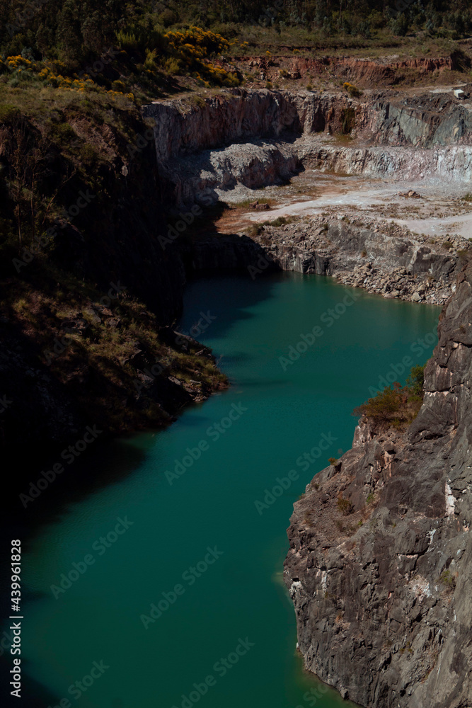 Fototapeta premium lake in the mountains
