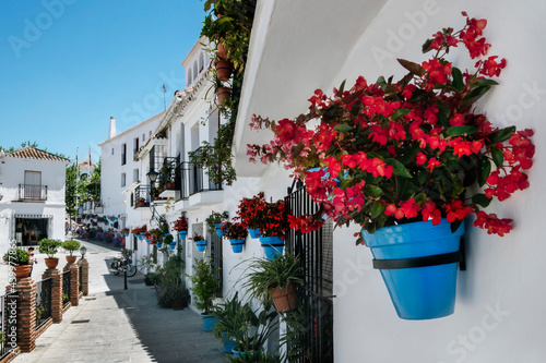 Cuadro en lienzo Mijas village in Andalusia with white houses, Spain