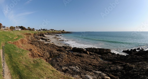 le long de la plage de raguenez en Finistère Bretagne France  © ALAIN VERMEULEN