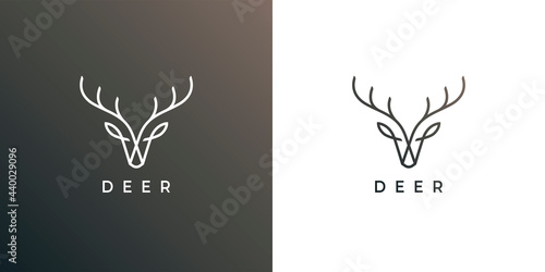 Deer head antler line icon. Elk buck symbol. Wild animal logo. Wilderness sign. Vector illustration.