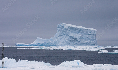 Iceberg Wedell Sea Antarctica, IJsberg Wedell Zee Antarctica photo