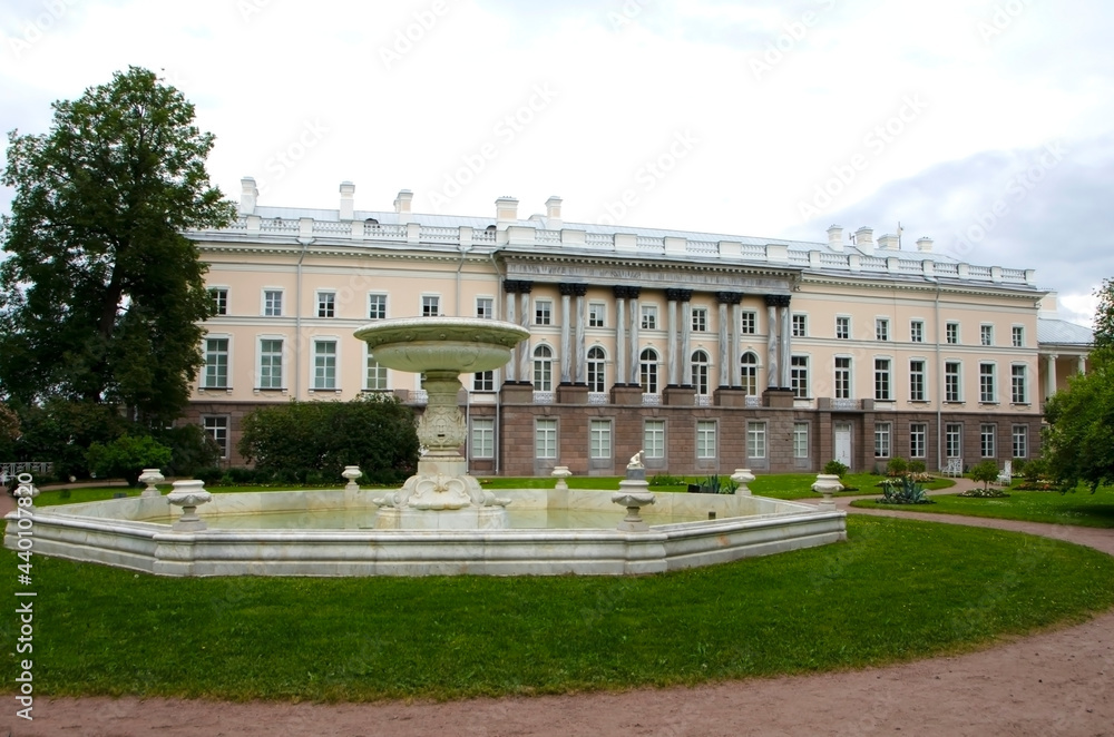 Vase fountain in garden of Catherine palace, Tsarskoe Selo (Pushkin), Saint Petersburg, Russia
