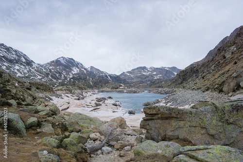 Fototapeta Naklejka Na Ścianę i Meble -  high mountain rocks snow lake
