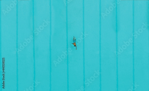 Drone Man Pool Minimalist (ID: 440138025)