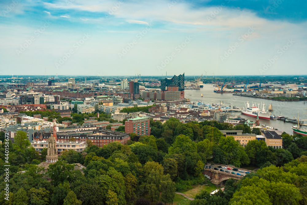 Cityscape with Elbphilharmonie, Hamburg, Germany Cityscape with Elbphilharmonie, Hamburg, Germany