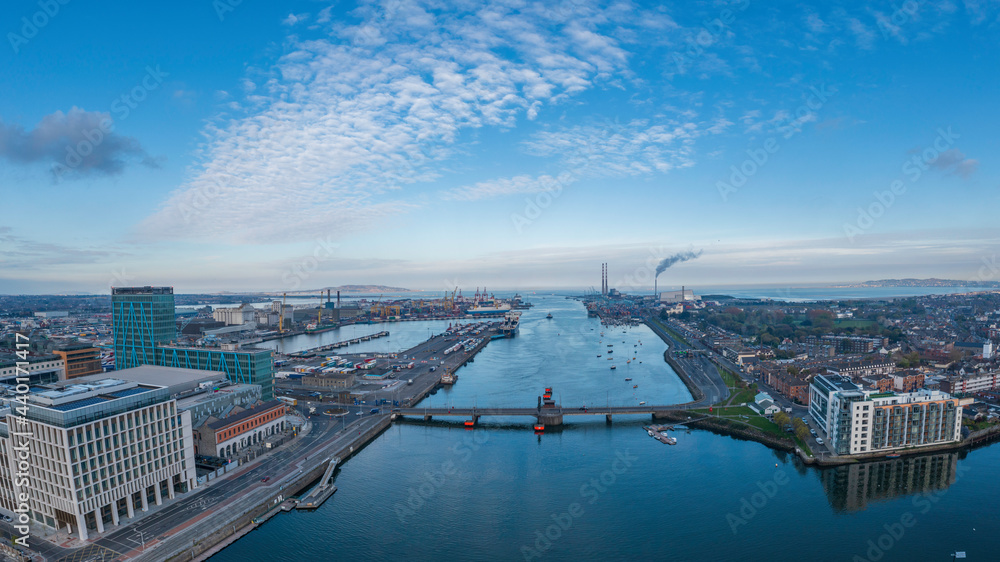 Obraz premium Dublin Ireland - Aerial view of Dublin dockland district with the Capital Dock apartment block in the centre