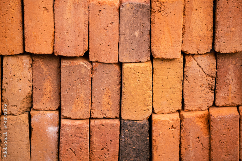Ladrillos apilados en toma close-up