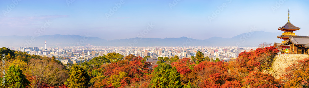 Obraz premium Panorama of Kyoto at sunny autumn day. Japan