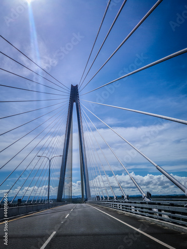 bridge over the river © Wilfredo