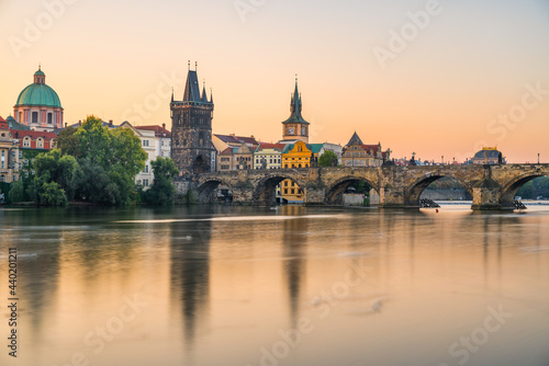 Charles bridge at sunrise in Prague, Czech Republic © Pawel Pajor
