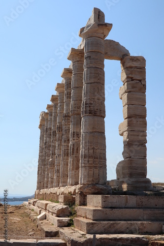 Colonne del tempio di Poseidone a Capo Sunio photo