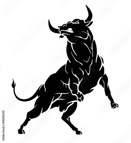 Bull Silhouette Front View Illustration © Michelle