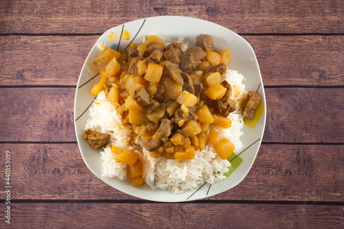 Dish of chanfainita with potatoes and beef bofe