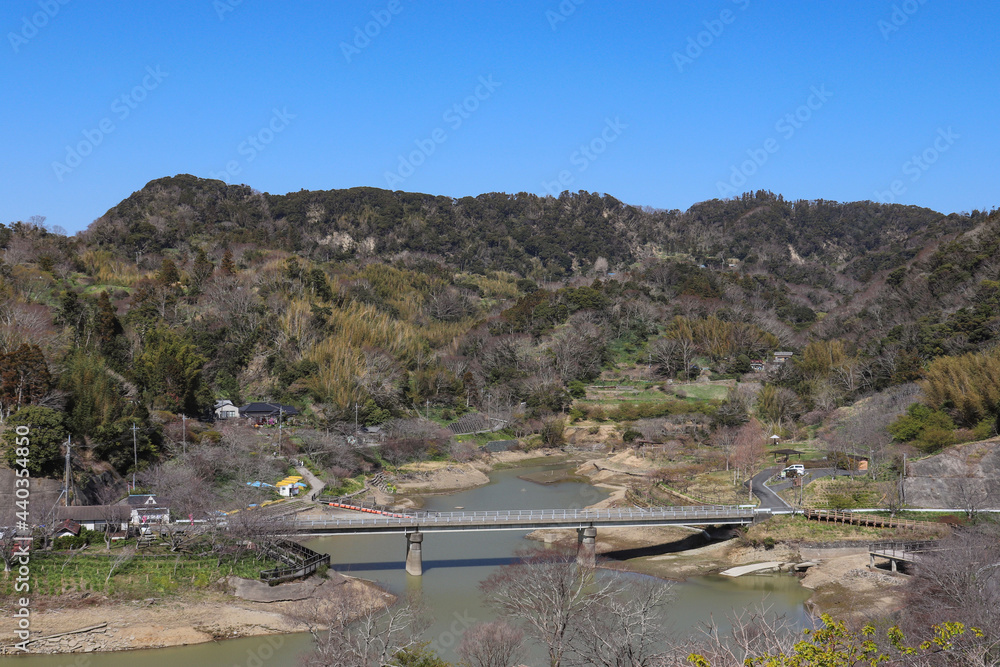 Obraz premium 佐久間ダム湖（千葉県鋸南町）