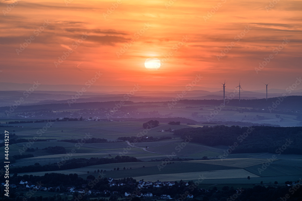 Bei Sonnenuntergang auf dem Staffelberg bei Bad Staffelstein in Franken in Deutschland