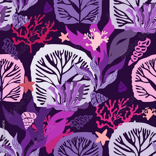 Seaweeds and corals pattern 10