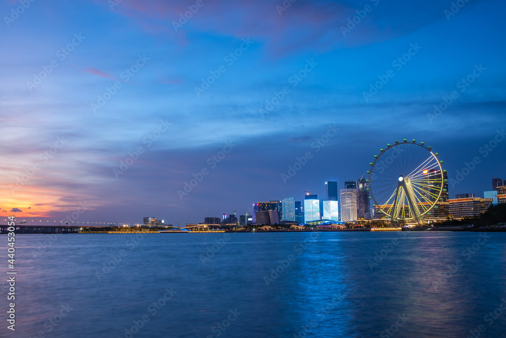 Obraz premium Night view of Qianhaibinhai Cultural Park, Shenzhen, China