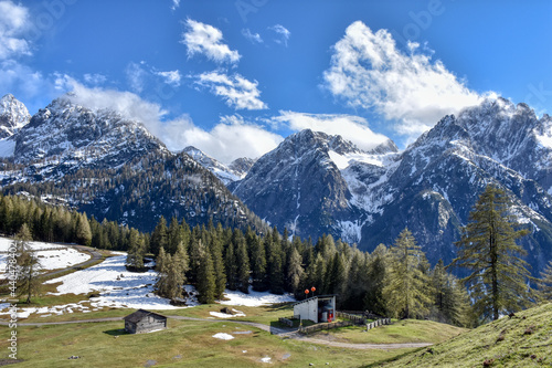 Lienzer Dolomiten, Osttirol, Rauchkofel, Tristach, Lienz, Frühjahr, Frühling, Winter, Schneeschmelze, Wetter, Sturm, Nebel, Wetterwandel, Wandel, Gipfel, Berg Fels, Steil, Felswand, Schnee, schneebede