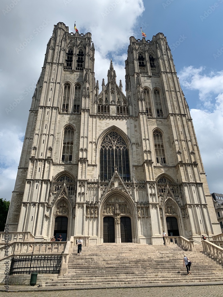 Fototapeta premium Front facade of St. Michael and St. Gudula Cathedral. Famous tourists sightseeing place. Bruxelles, Brussels Capital region, Belgium.