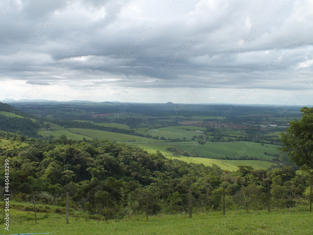 Vista da região Serra Cuesta, Botucatu, São Paulo , Brasil.