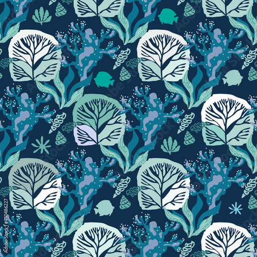 Seaweeds and corals pattern 17