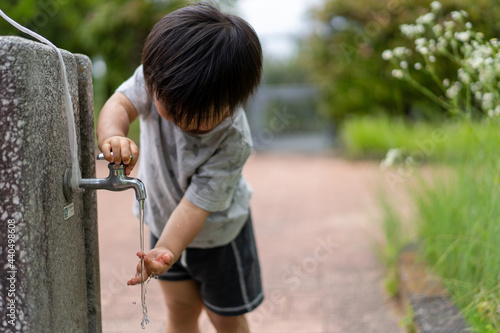 子供 手洗いイメージ