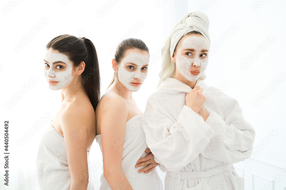 Women in spa
Group of best friends in spa
Women in spa
Group of best friends in spa