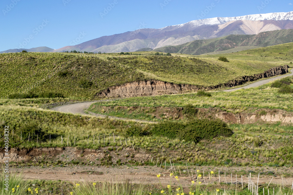 Camino Las Carreras de montaña en Mendoza