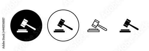 Gavel icon set. judge gavel icon vector. law icon vector. auction hammer