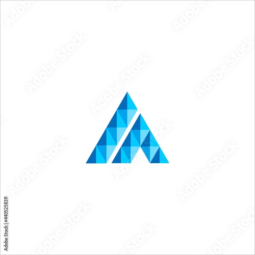 TRIANGLE