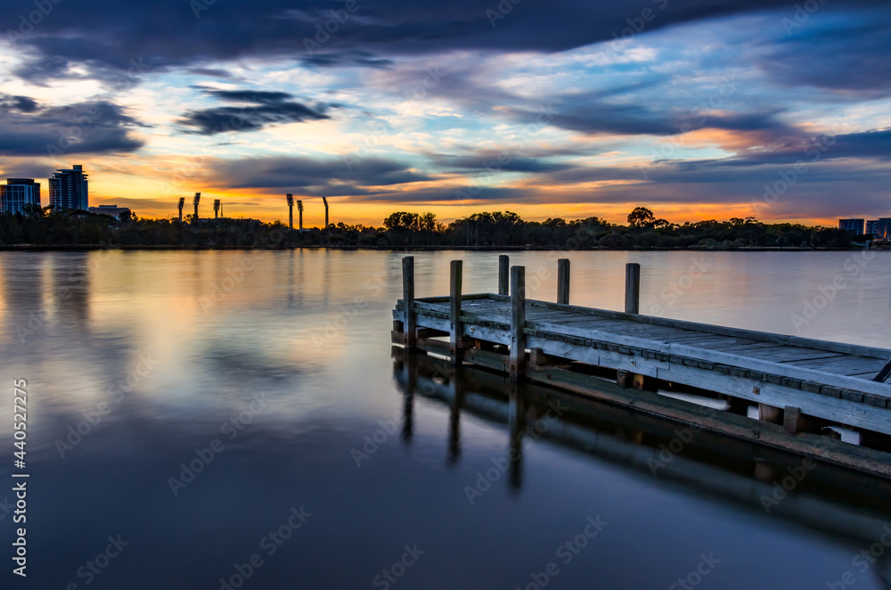 Obraz premium View of Jetty at Swan River, at Sunset