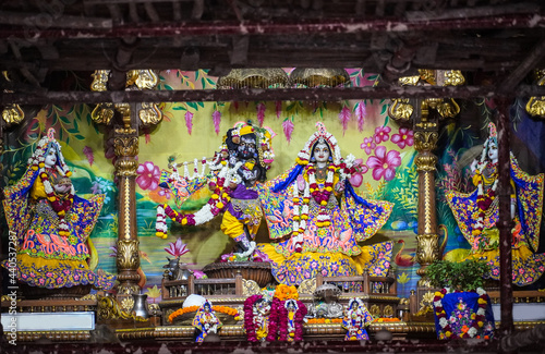 Konstfotografi Shree Radha krishna statue in iskon Temple -Hindu God Temple image