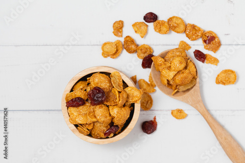 The wooden bowl of caramel ...