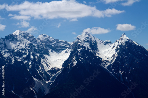 Berge mit Schnee im Graubünden, Schweiz