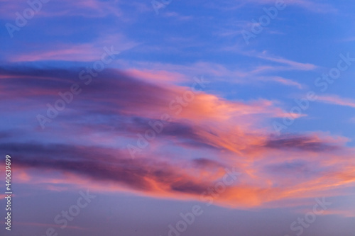 Allassac (Corrèze, France) - Coucher de soleil nuageux © PhilippeGraillePhoto