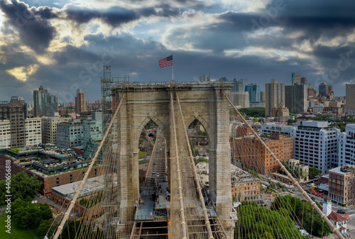 Fototapeta Naklejka Na Ścianę i Meble -  The majestic Brooklyn Bridge in New York brooklyn side view USA