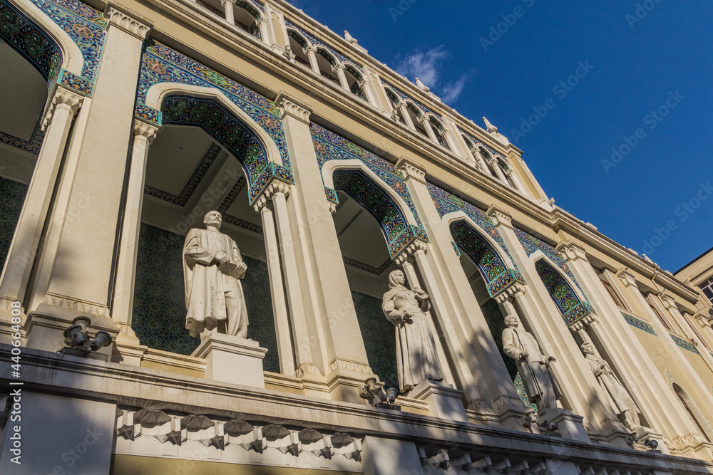 Fototapeta premium BAKU, AZERBAIJAN - JUNE 18, 2018: Nizami Museum of Azerbaijan Literature building in Baku, Azerbaijan