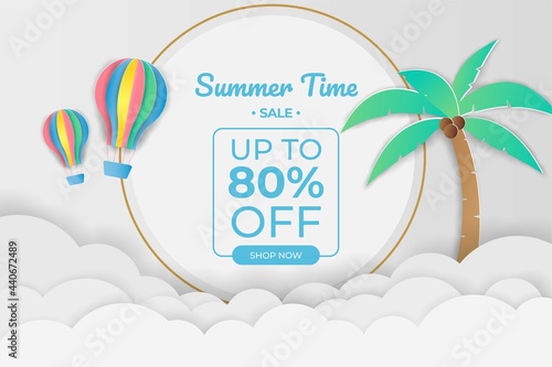 Summer sale banner in papercut style. Premium Vector