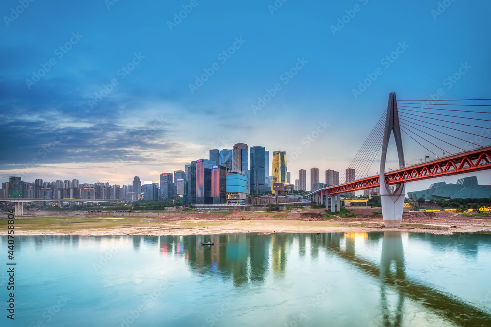 Naklejka premium Close-up of night view of Chongqing Qiansimen Bridge street