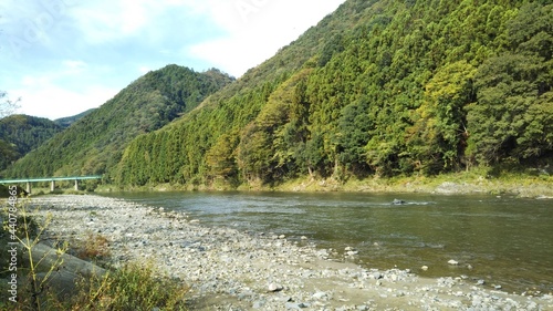 久慈川と山