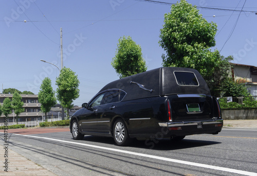 霊柩車　走行 photo