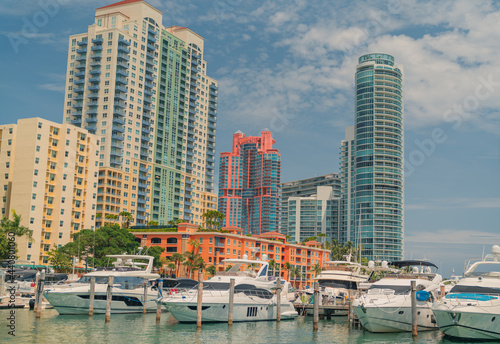 marina bay country south pointe Miami Beach florida usa vacation travel skyscrapers hotel buildings life beautiful boats 