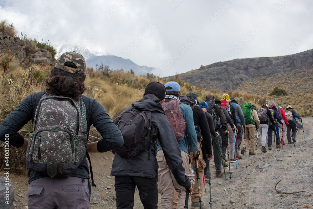 A group of hikers climbing the Pico de Orizaba in North America