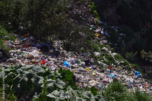 contamination, Garbage spilled on the ravines of the city