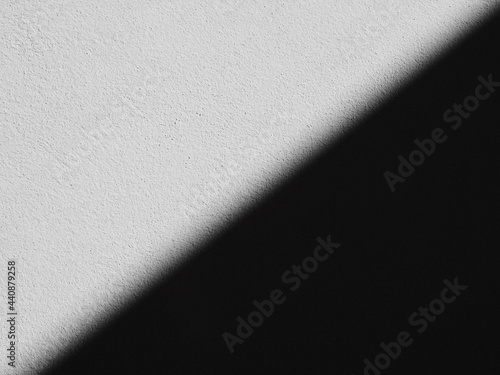 Fotografie contrast shadow on white wall texture