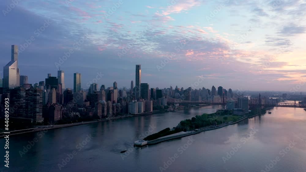 Roosevelt Island and midtown manhattan aerial view at sunrise Roosevelt Island and midtown manhattan aerial view at sunrise